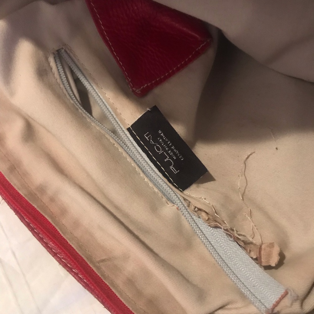 Handbags - Picture 7 of 7